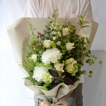 画像をギャラリービューアに読み込む, 白色が基調のブーケ L