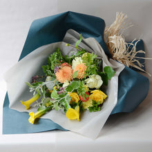 画像をギャラリービューアに読み込む, 黄色が基調のブーケ L