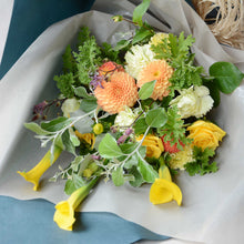 画像をギャラリービューアに読み込む, 黄色が基調のブーケ L